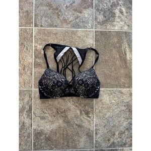 Victoria’s Secret Very Sexy Lace Pushup Bra Size 32C